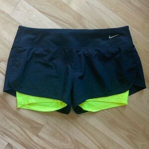 Nike Dri-FIT Women's Mid-Rise 3" 2-in-1 Running Shorts Size L
